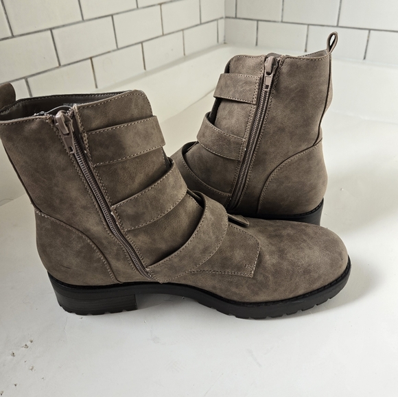 Indigo Road Zip-up Boot - Picture 3 of 7